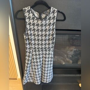 THEORY NIKAY DRESS PORTER CHECK HOUNDSTOOTH GRAY SWEATER DRESS SIZE 2